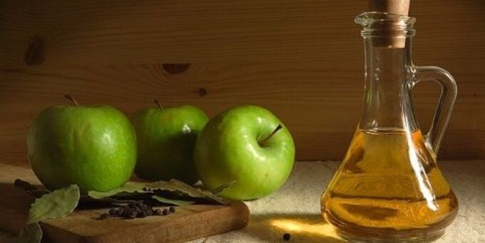 Vinaigre de cidre de pomme du gonflement des jambes