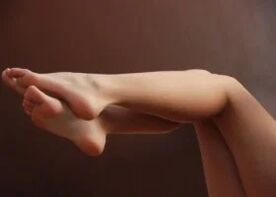 Jambes féminines sans varices